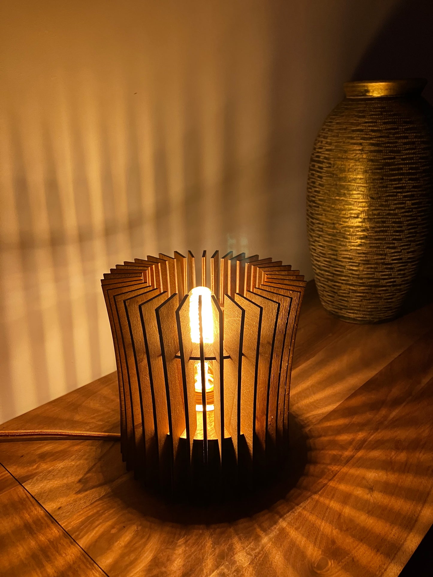 Luminance Ligna