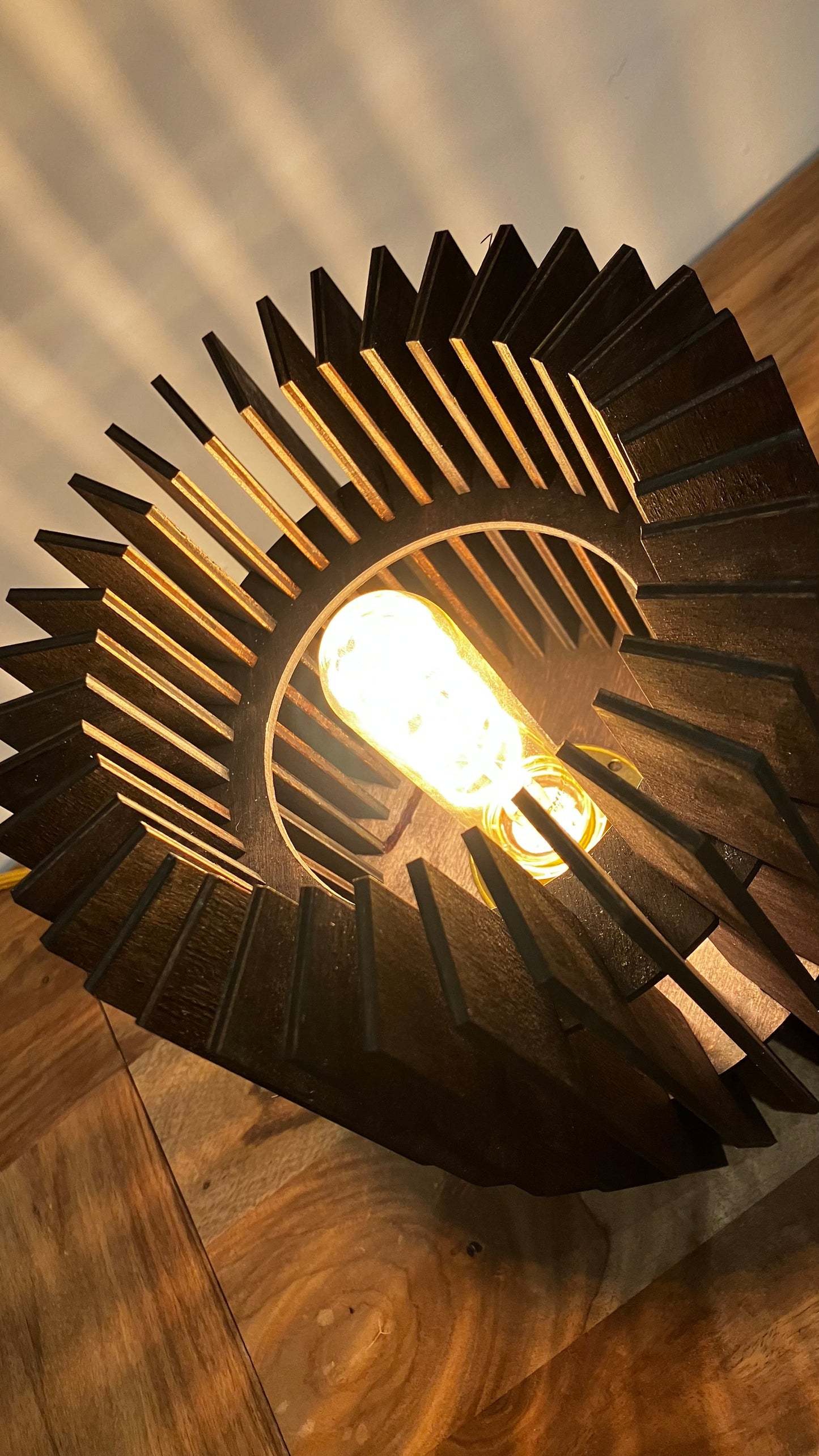 Luminance Ligna