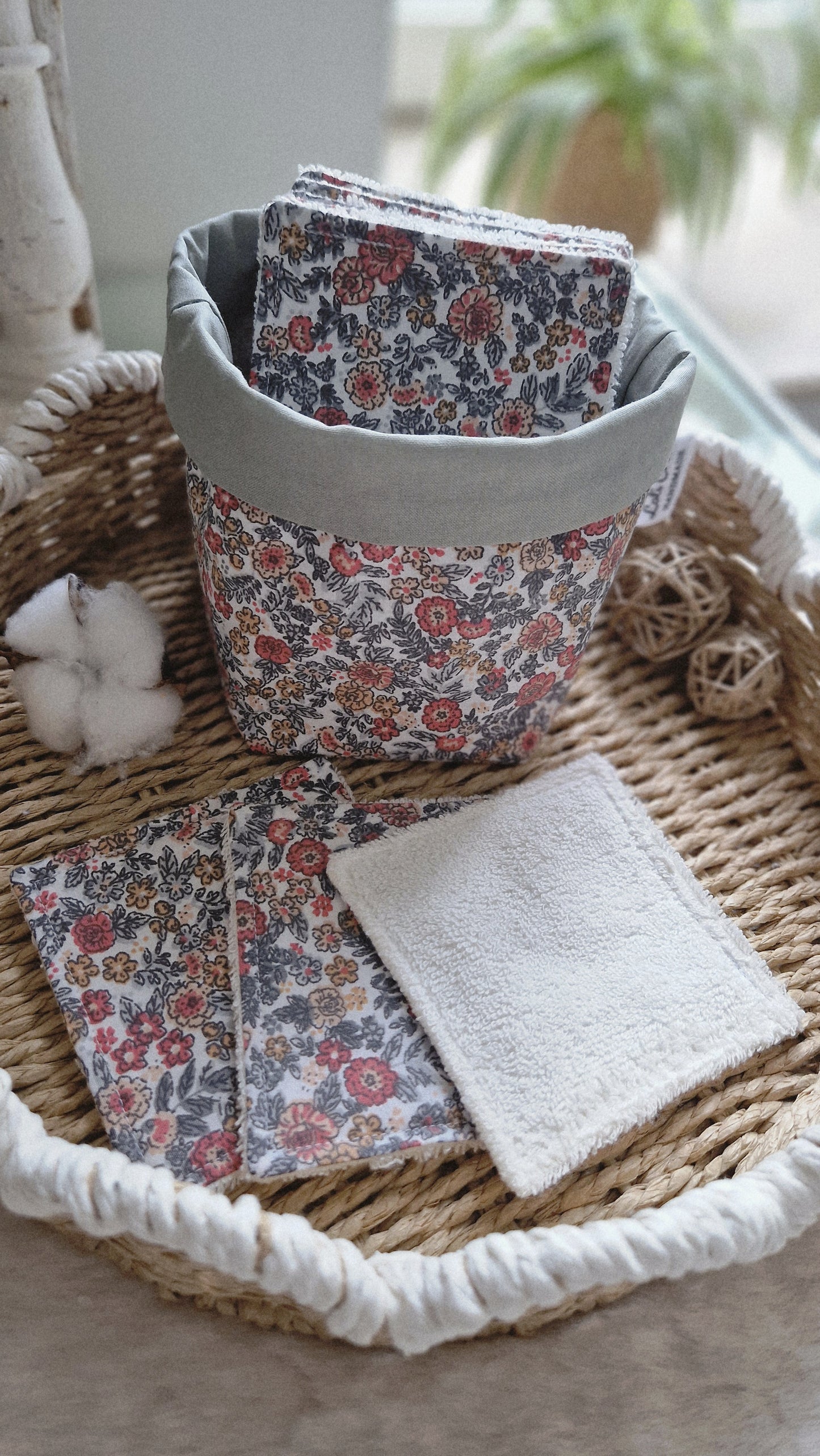 Panières et 10 lingettes lavables fleuries